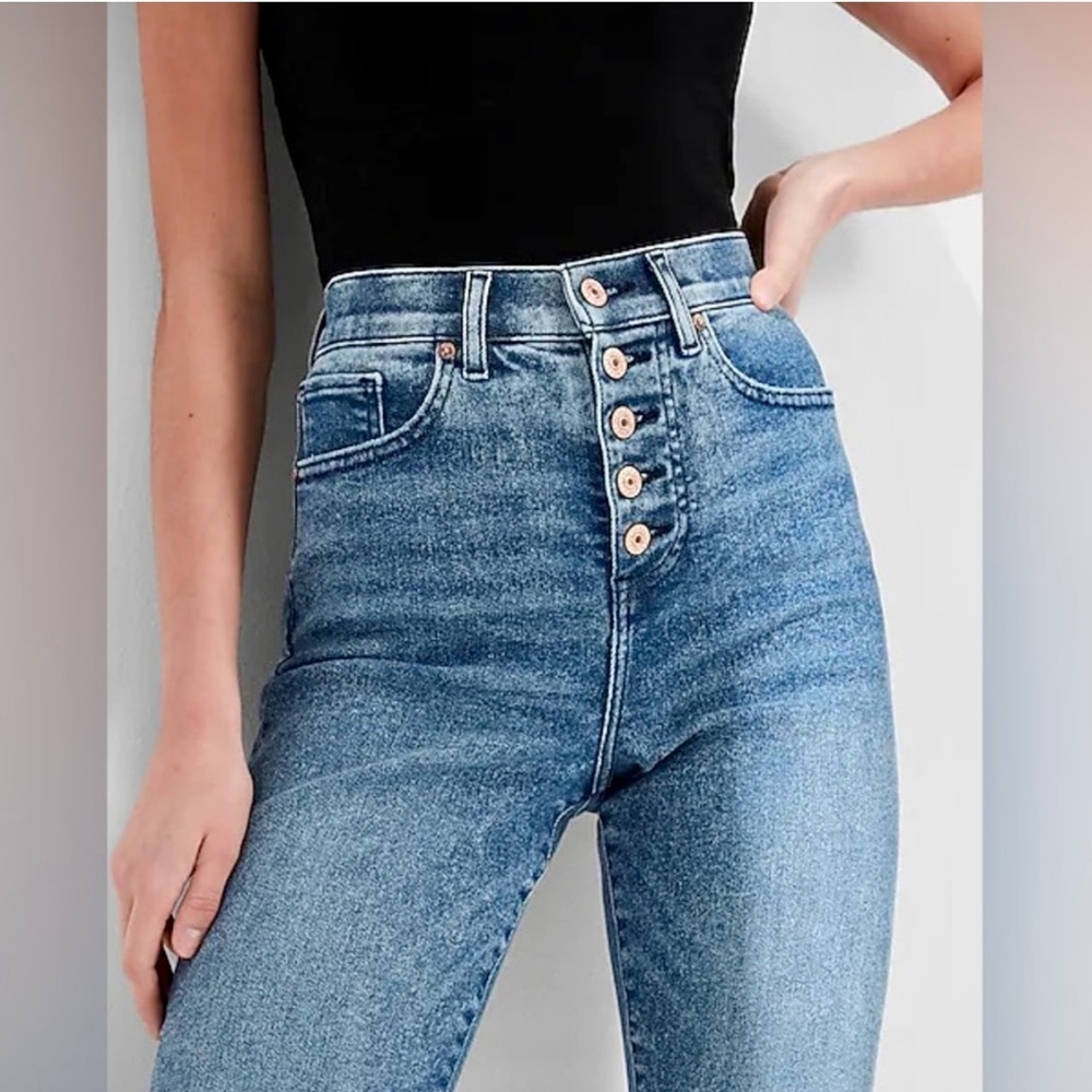 Express Denim Super High Waisted Rise Medium Wash Mom Ankle Jeans Button Fly 00